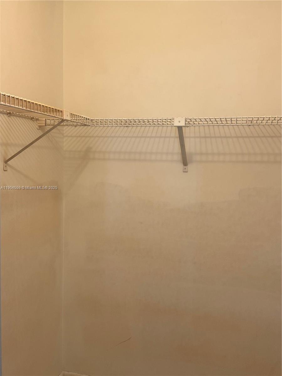 MEADOWS CONDO - Residential