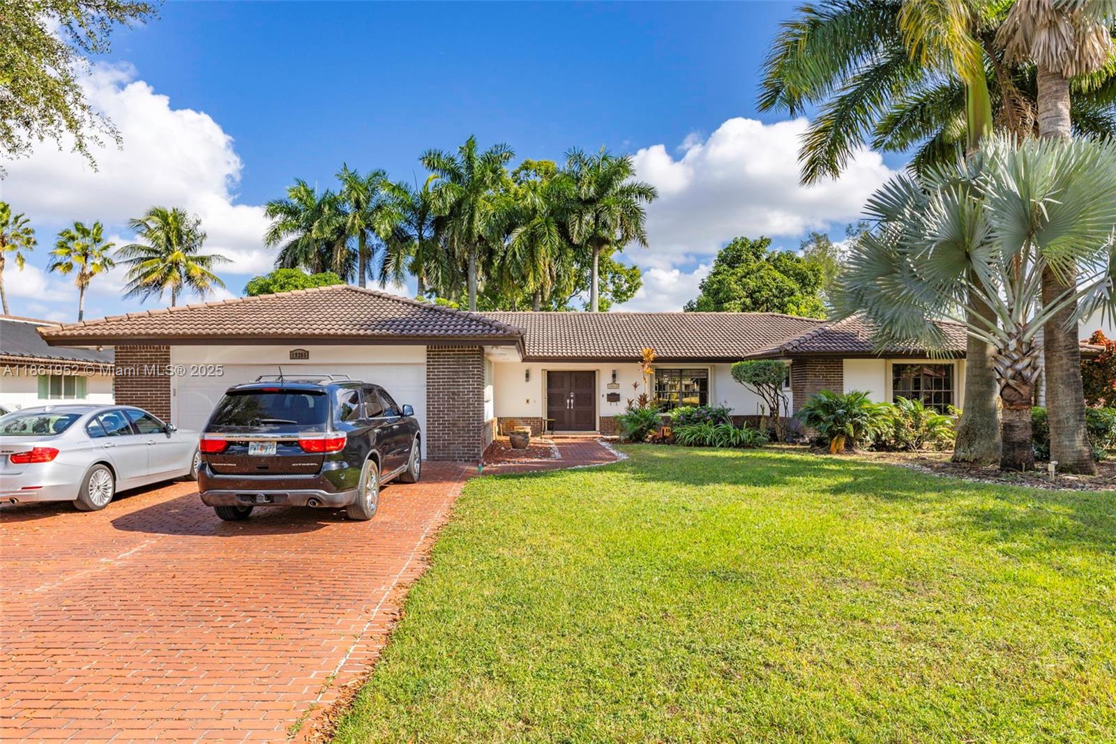 COUNTRY CLUB OF MIAMI EST - Residential