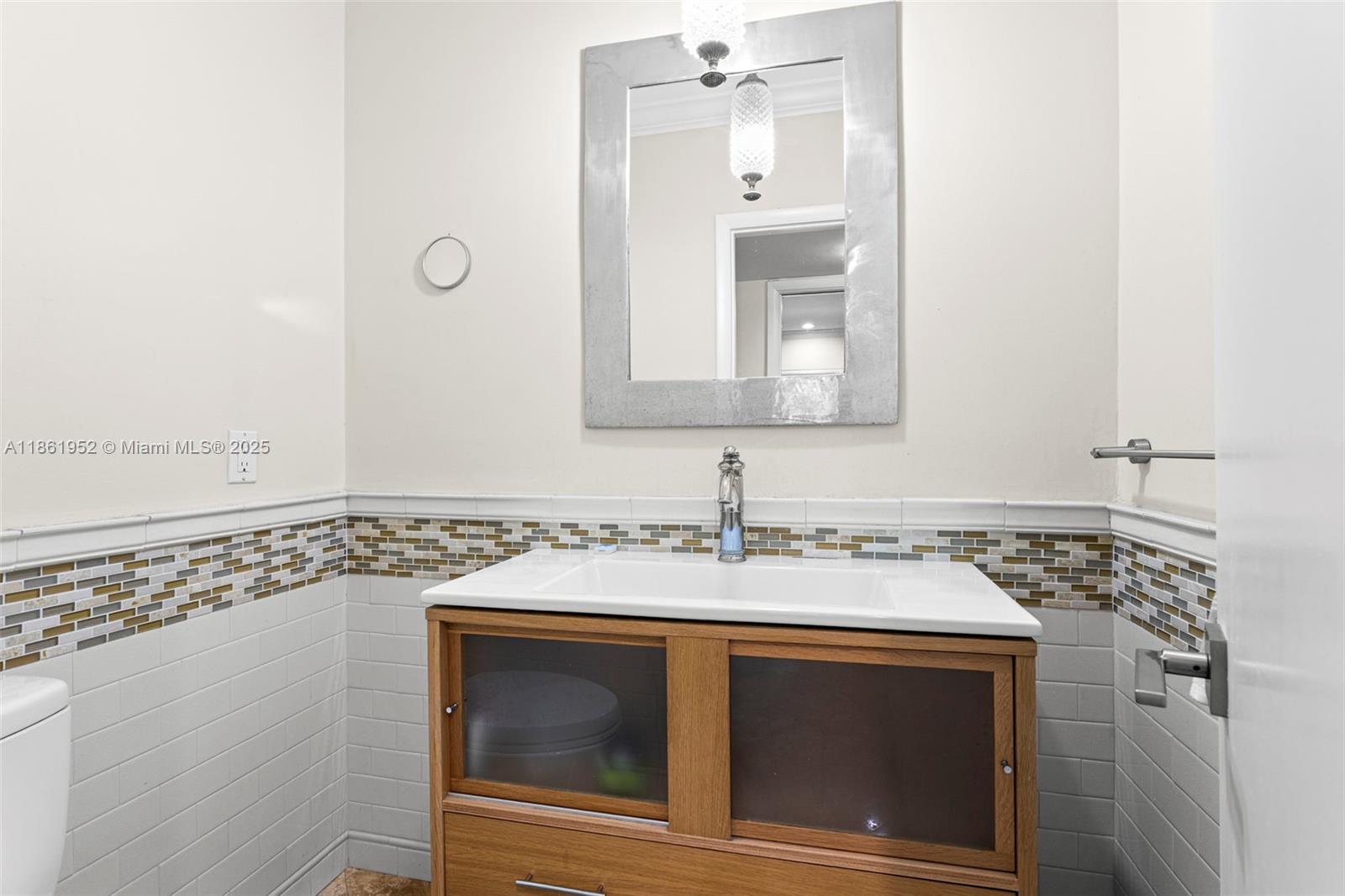 COUNTRY CLUB OF MIAMI EST - Residential