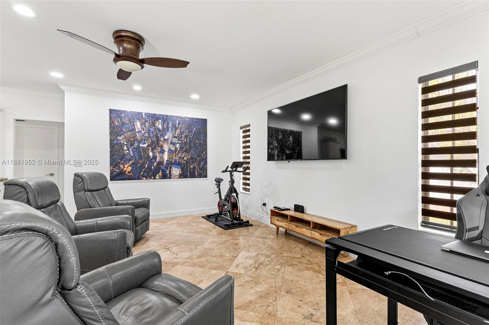 COUNTRY CLUB OF MIAMI EST - Residential