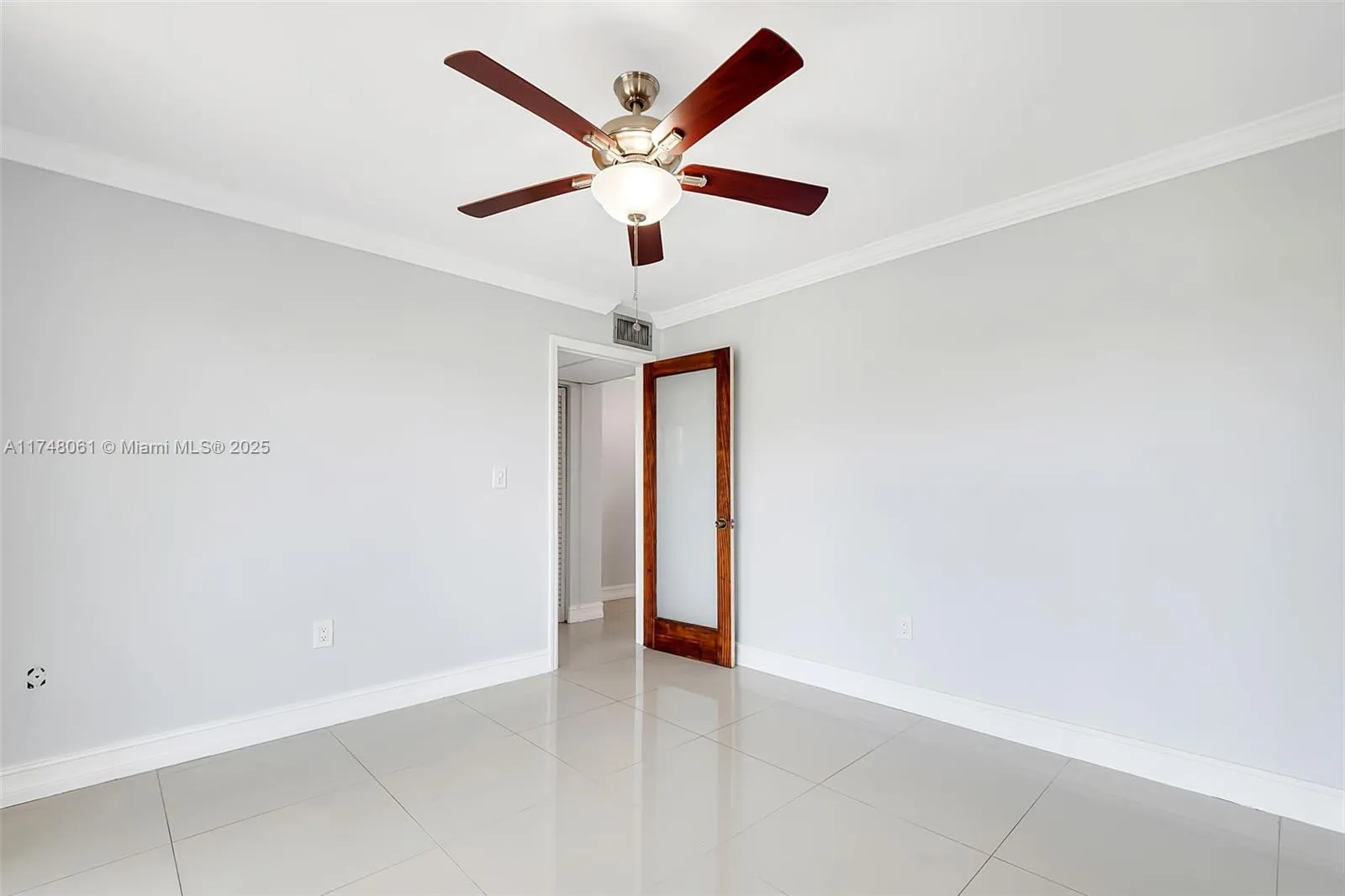 Miami, Florida 33145, United States, 1 Bedroom Bedrooms, ,1 BathroomBathrooms,Residential,Active,2238