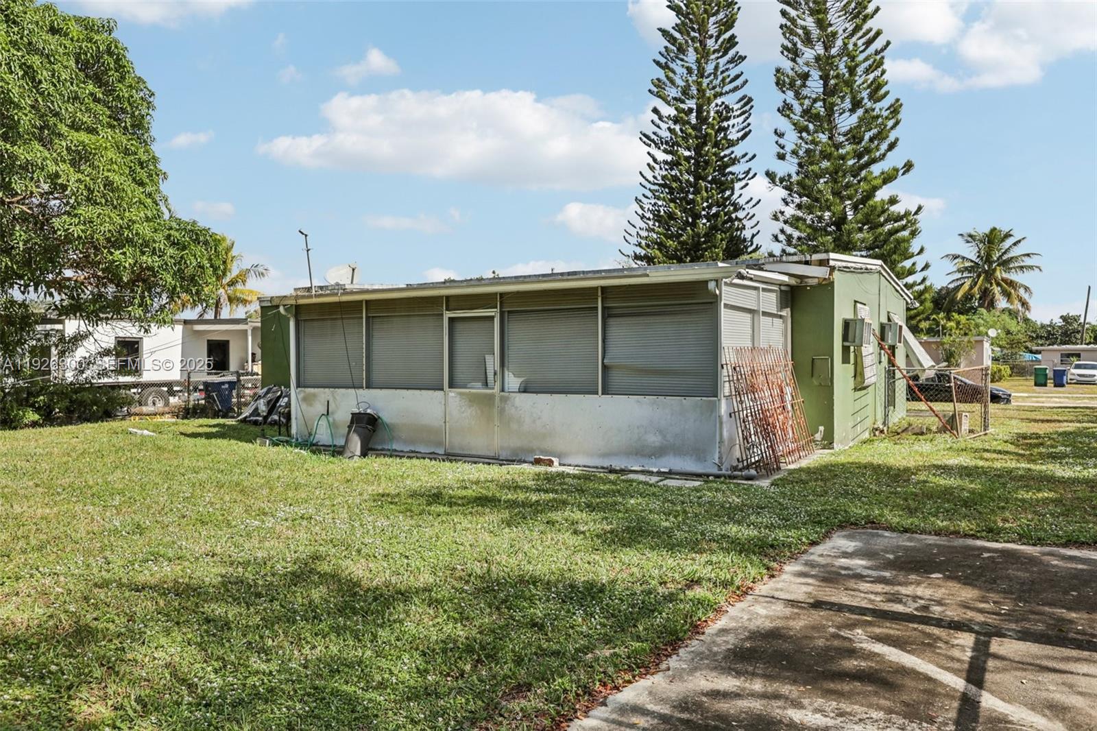 BUNCHE PARK - Residential