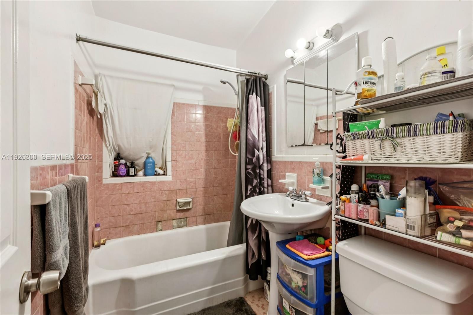 BUNCHE PARK - Residential