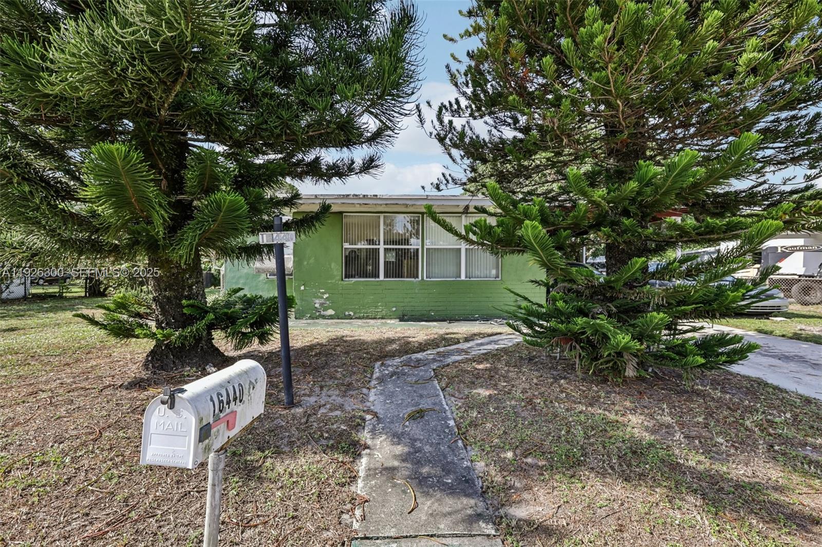 BUNCHE PARK - Residential