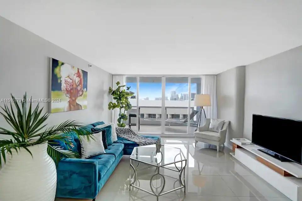 For Rent 1 bedroom, 1.5 bathroom fully furnished modern condo in the heart of Miami with panoramic views of Biscayne Bay and Miami skyline. Smart home, with a Washer/dryer inside the unit. The building offers a variety of amenities such as 24hr concierge and security, restaurants, salons, retail stores, a food market, a liquor store, pharmacy, pool, gym and more. Easy access to public transportation and just minutes from Brickell, Midtown, Design District, Wynwood, and Miami Beach. 1st month +1 last month +1-month Security Deposit. No subleasing allowed. Include cable & internet. Easy to show.