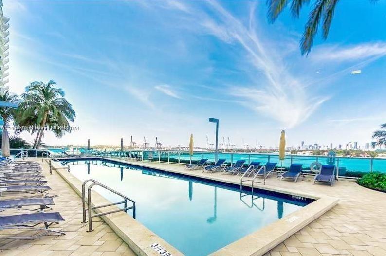 THE FLORIDIAN CONDO - Residential