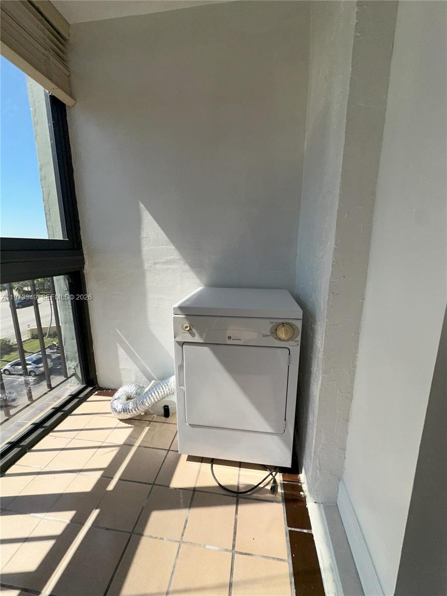 HALF MOON TOWERS CONDO - Residential