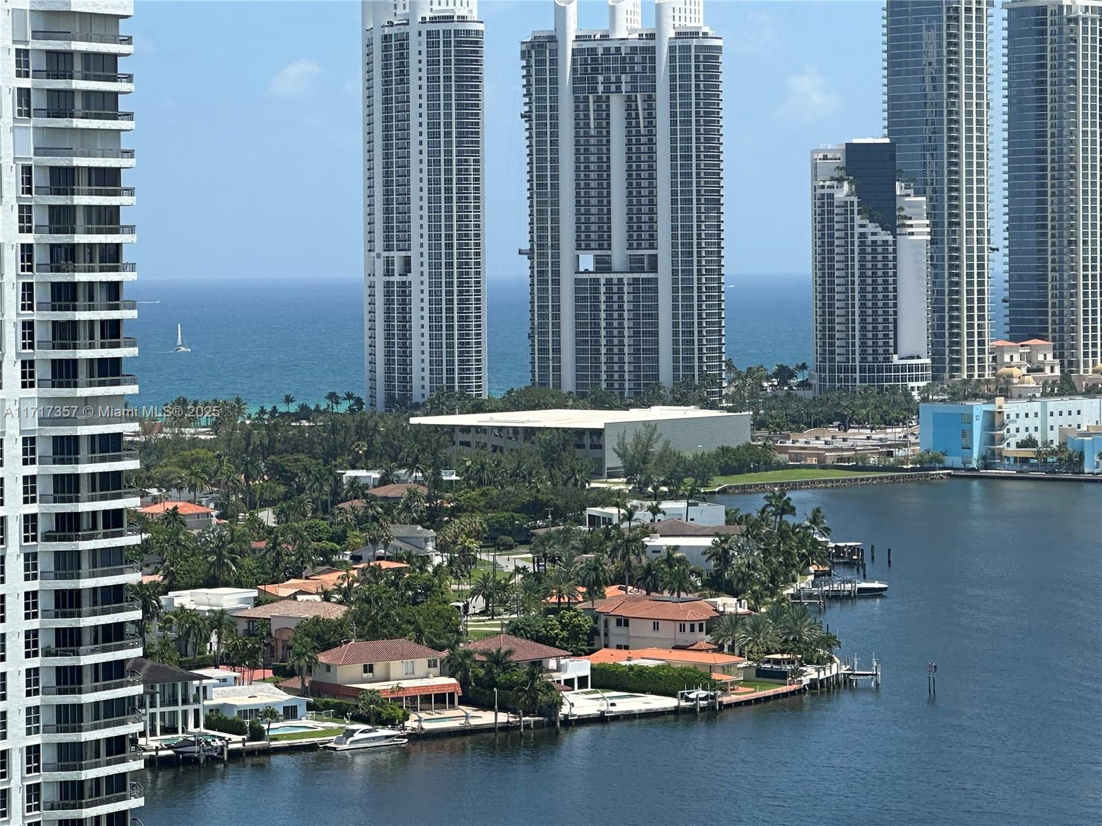 MYSTIC POINTE TOWER 400 C - Residential
