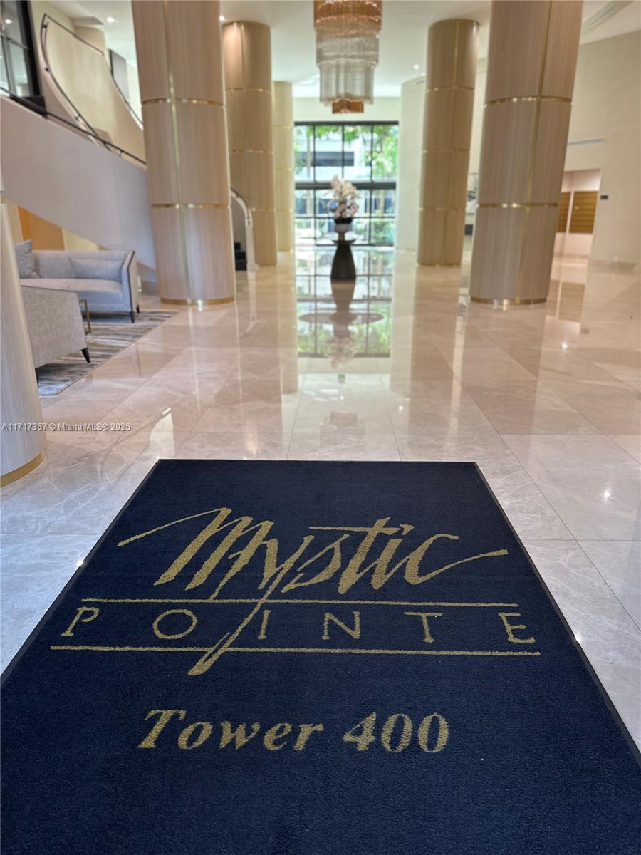MYSTIC POINTE TOWER 400 C - Residential