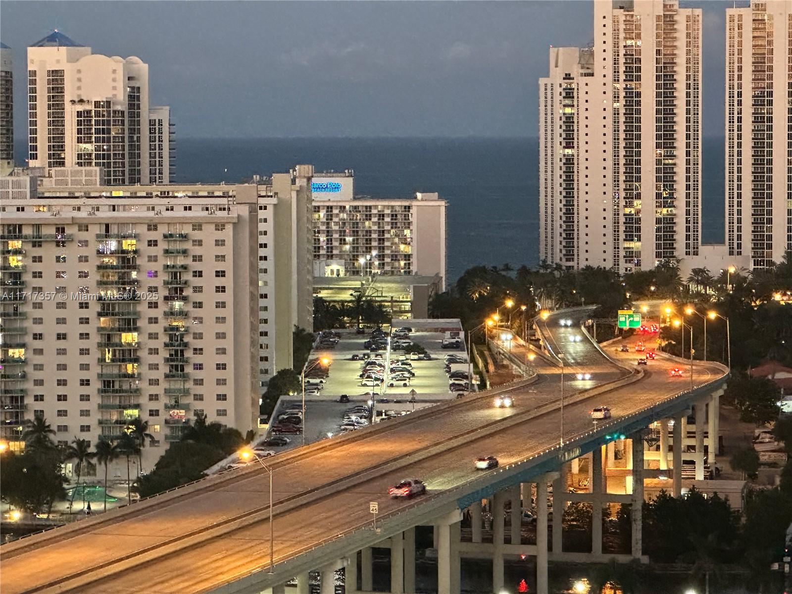 MYSTIC POINTE TOWER 400 C - Residential