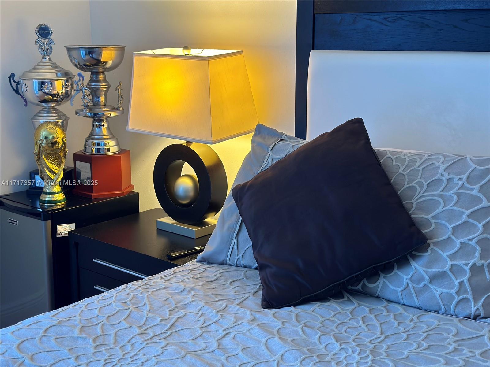 MYSTIC POINTE TOWER 400 C - Residential