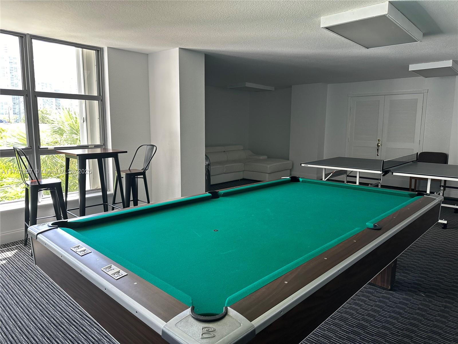 MYSTIC POINTE TOWER 400 C - Residential