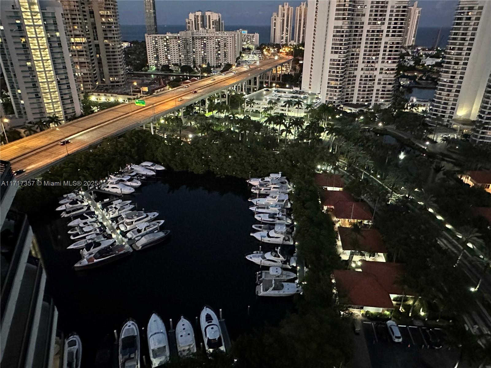 MYSTIC POINTE TOWER 400 C - Residential