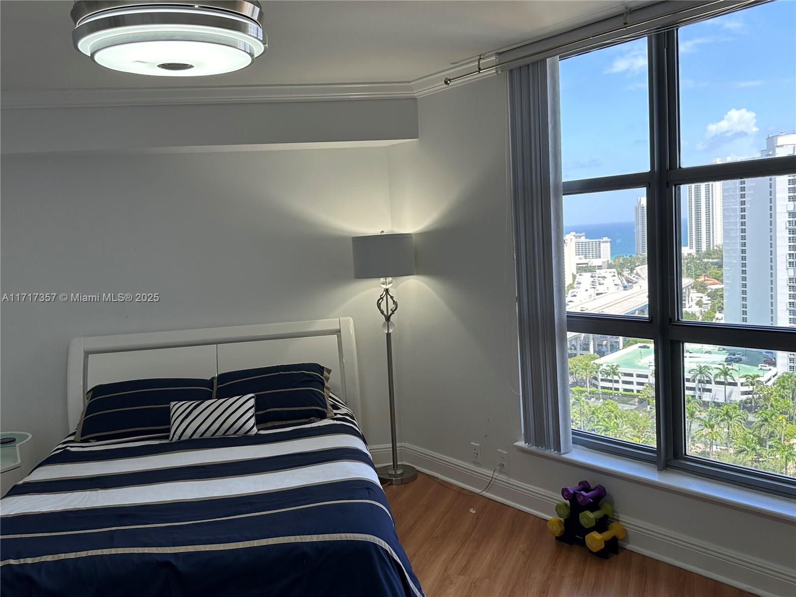MYSTIC POINTE TOWER 400 C - Residential