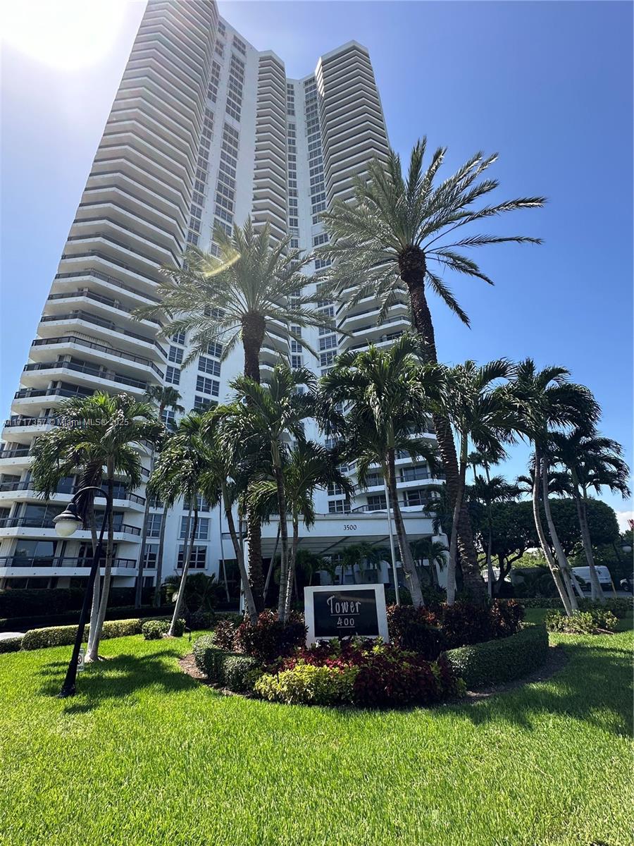 MYSTIC POINTE TOWER 400 C - Residential