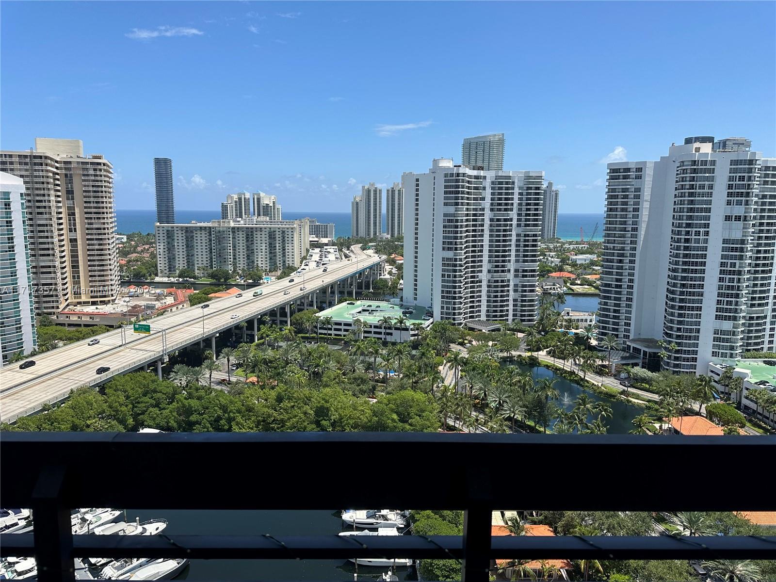 MYSTIC POINTE TOWER 400 C - Residential