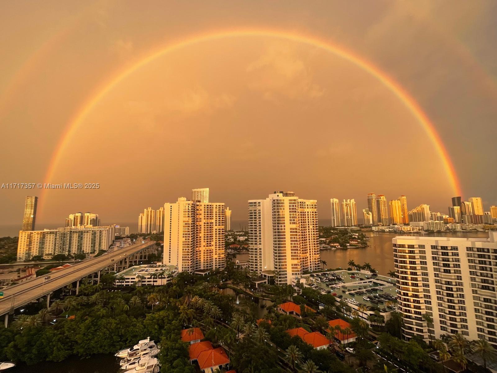 MYSTIC POINTE TOWER 400 C - Residential