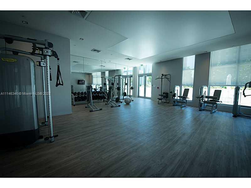 1100 MILLECENTO RESIDENCE - Residential