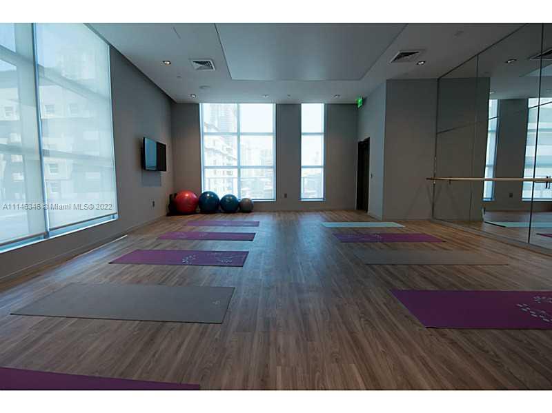 1100 MILLECENTO RESIDENCE - Residential