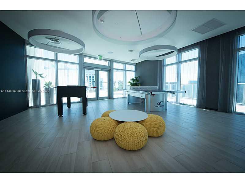 1100 MILLECENTO RESIDENCE - Residential