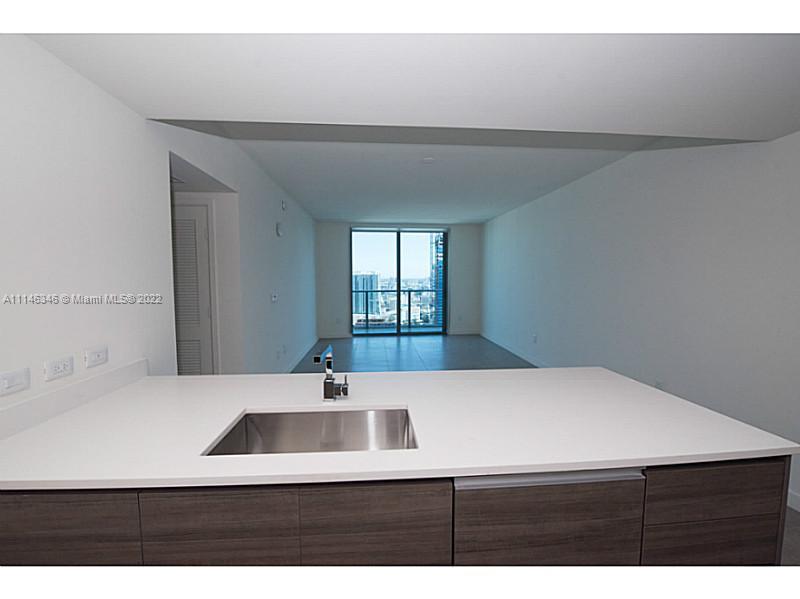 1100 MILLECENTO RESIDENCE - Residential