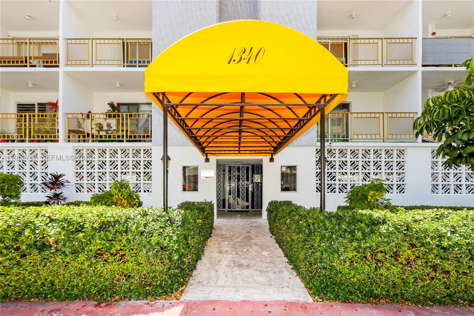 GOLDEN HOUSE CONDO - Residential