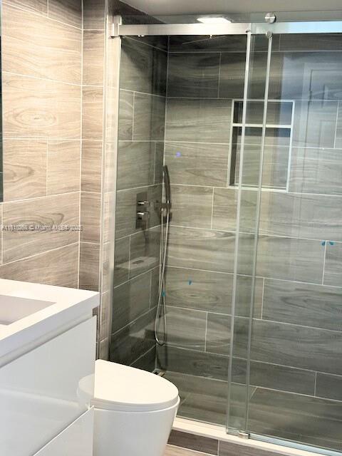 ROYAL GRAND CONDO - Residential Lease