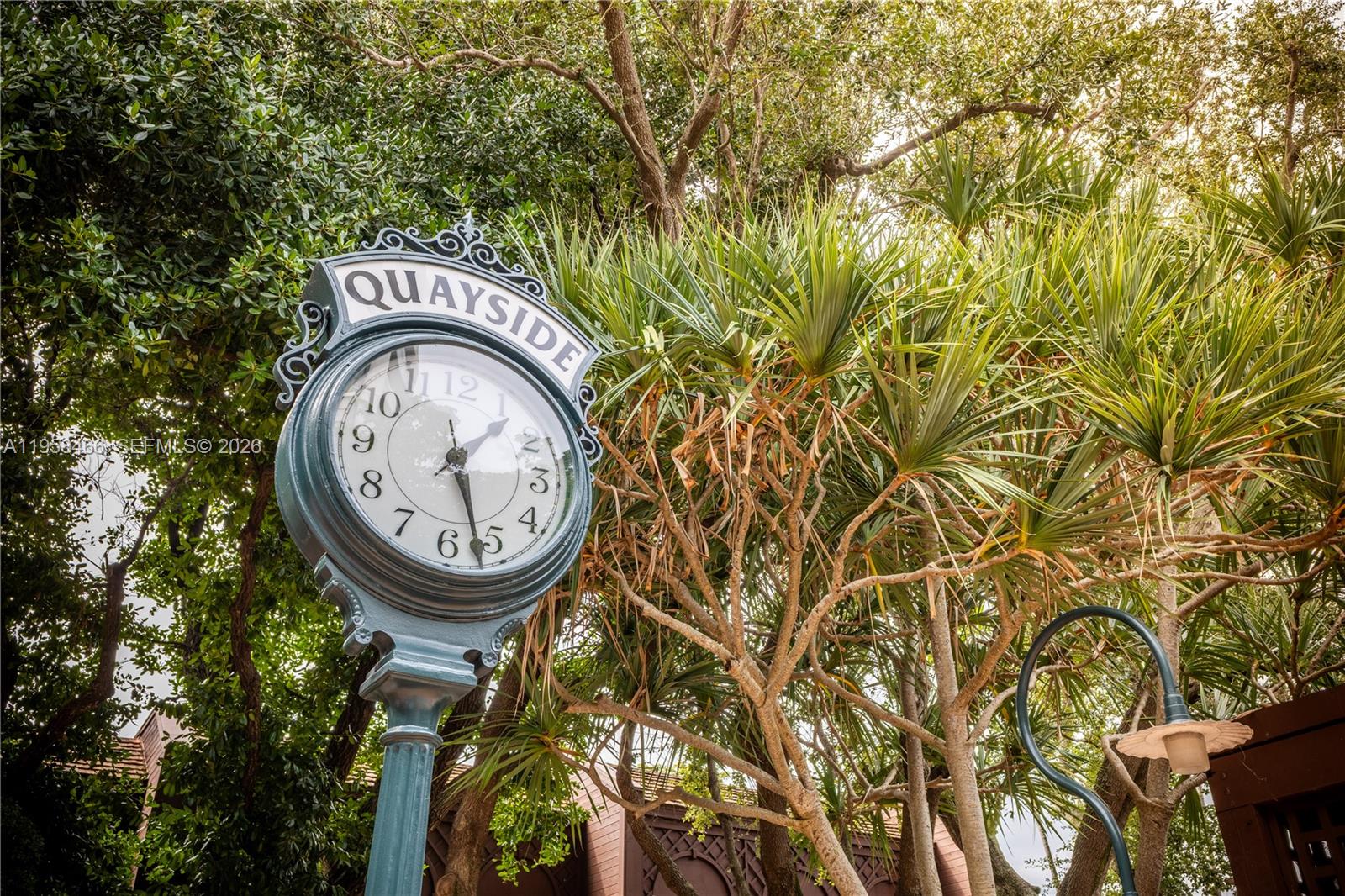 TOWERS OF QUAYSIDE CONDO - Residential