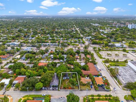Tiny photo for 1521 NE 5th Ter, Fort Lauderdale, FL 33304 (MLS # A12043502)