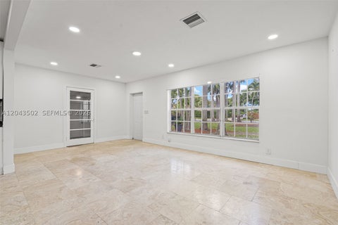 Tiny photo for 1521 NE 5th Ter, Fort Lauderdale, FL 33304 (MLS # A12043502)