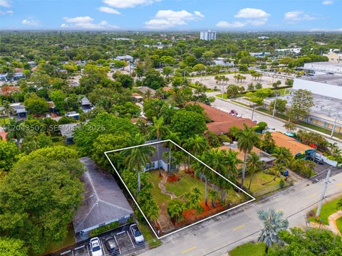 Tiny photo for 1521 NE 5th Ter, Fort Lauderdale, FL 33304 (MLS # A12043502)