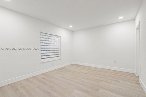 Tiny photo for 1521 NE 5th Ter, Fort Lauderdale, FL 33304 (MLS # A12043502)