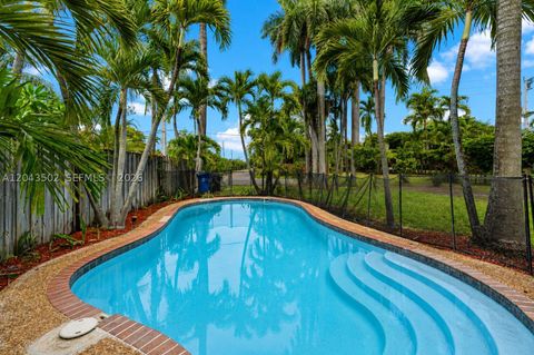 Tiny photo for 1521 NE 5th Ter, Fort Lauderdale, FL 33304 (MLS # A12043502)