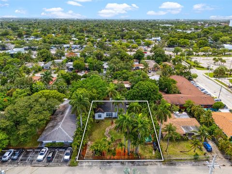 Tiny photo for 1521 NE 5th Ter, Fort Lauderdale, FL 33304 (MLS # A12043502)