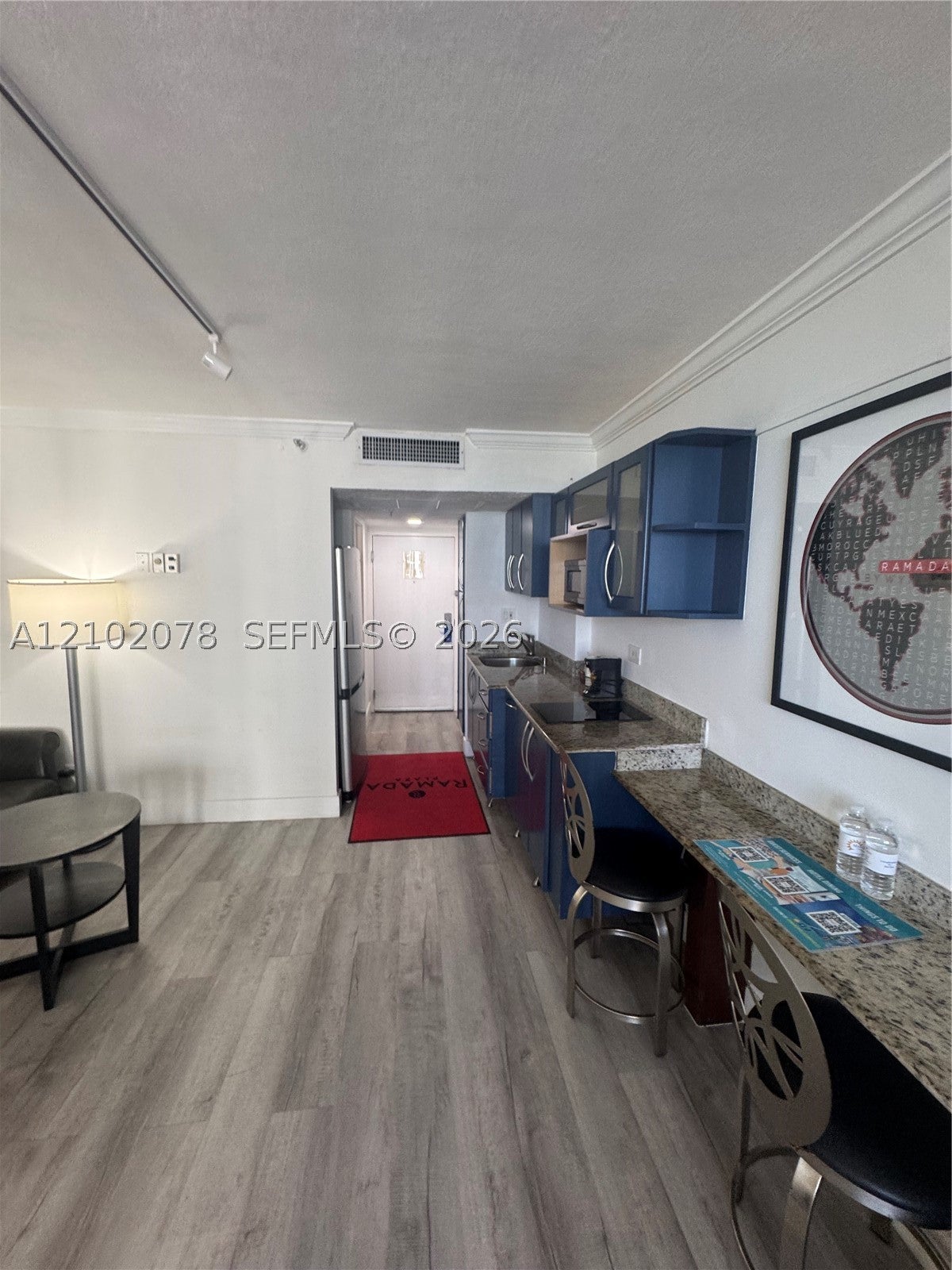 19201 Collins Ave 918