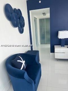 LA PERLA CONDO - Residential Lease