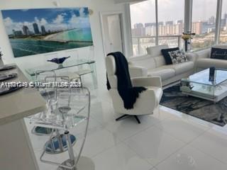 16699 Collins 2507