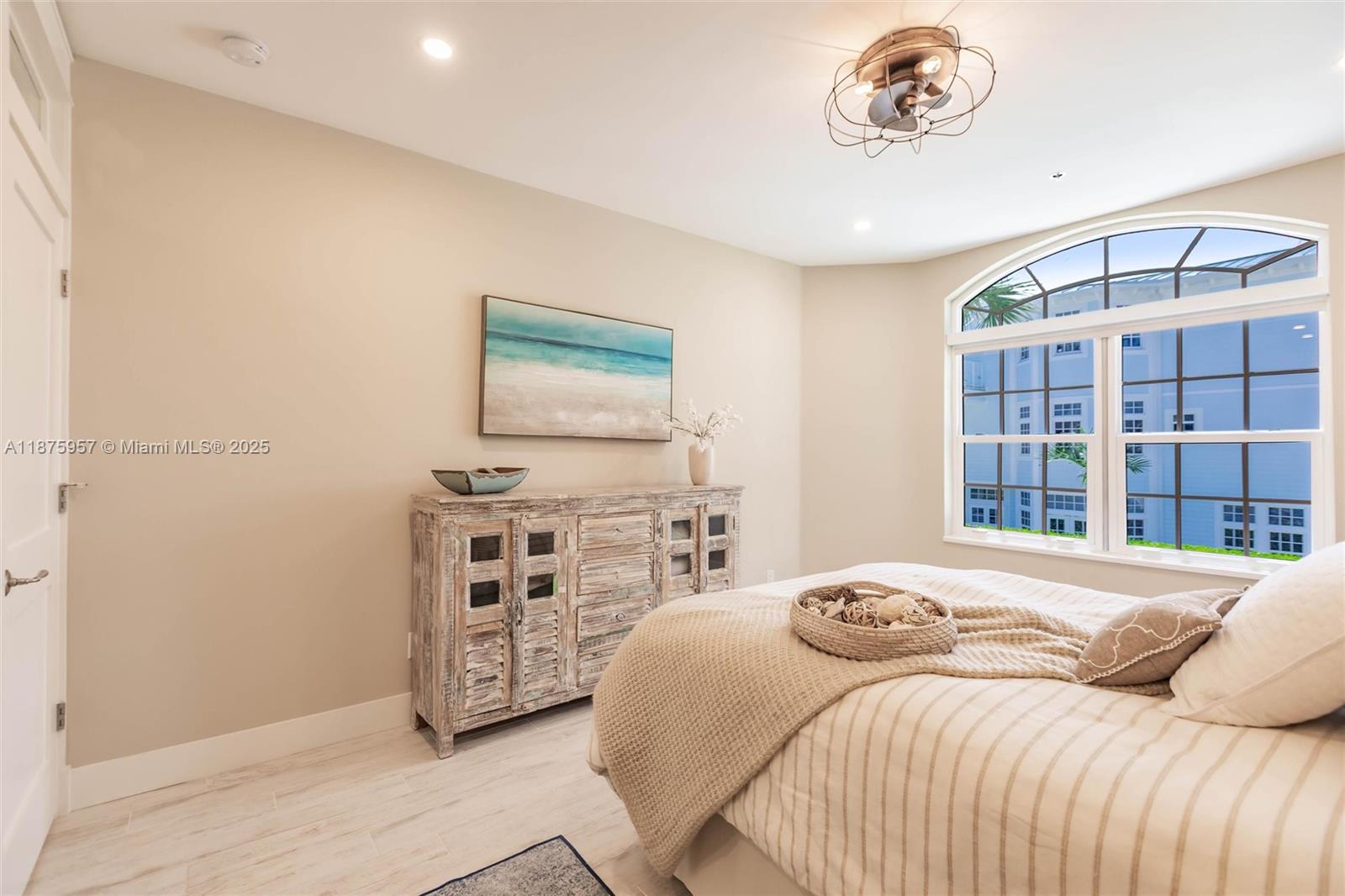 JUPITER KEY 2 - Residential