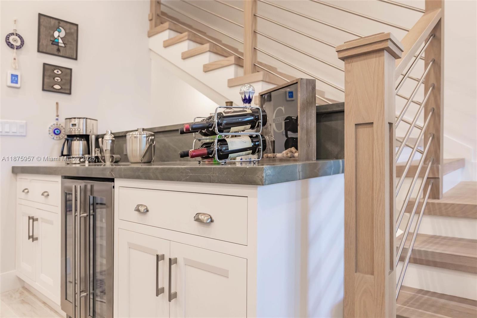 JUPITER KEY 2 - Residential