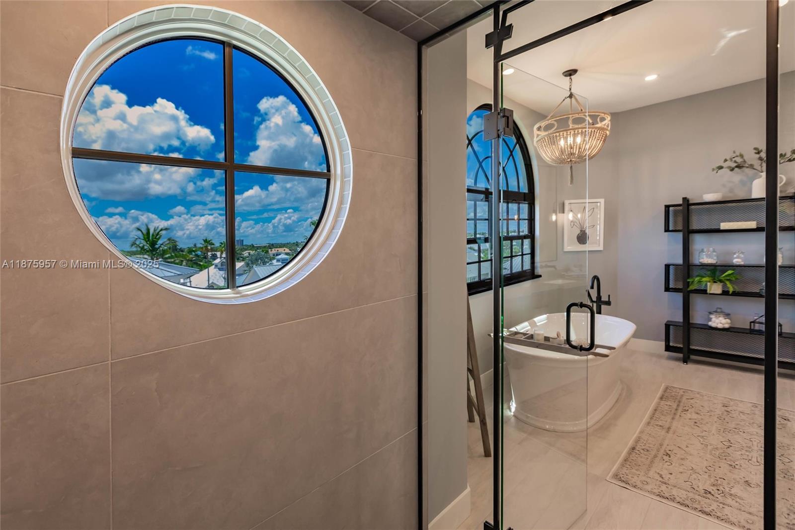 JUPITER KEY 2 - Residential