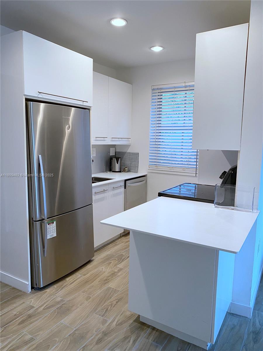 Rental Property at 1611 Euclid Ave 1, Miami Beach, Miami-Dade County, Florida - Bedrooms: 1 
Bathrooms: 1  - $2,850 MO.