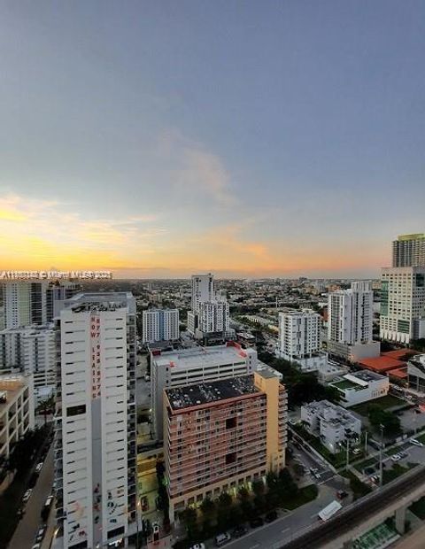 999 SW 1st Ave 2705 Miami FL 33130