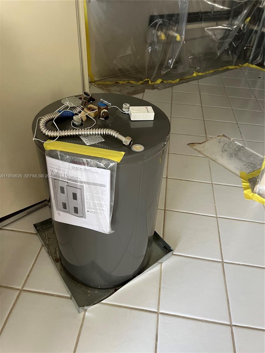 EXETER AT CENTURY VILLAGE - Residential