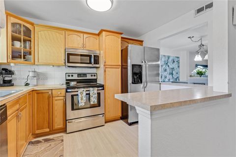 Photo of Pembroke Pines, FL 33024 (MLS # A11828640)