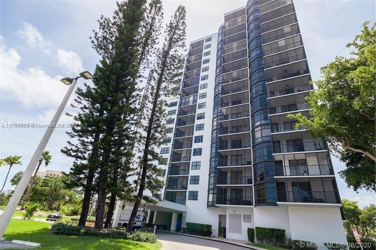 20100 W Country Club Dr 1704, Aventura, Miami-Dade County, Florida - 2 Bedrooms  
2 Bathrooms - 