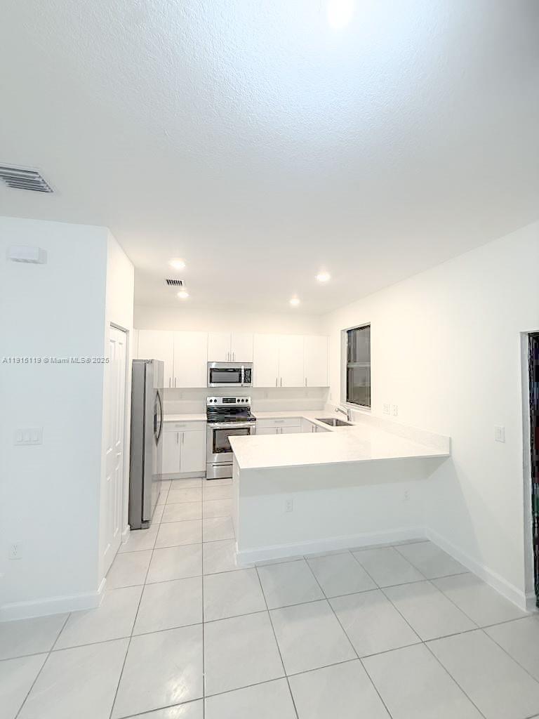 PINE ISLE - Residential Lease