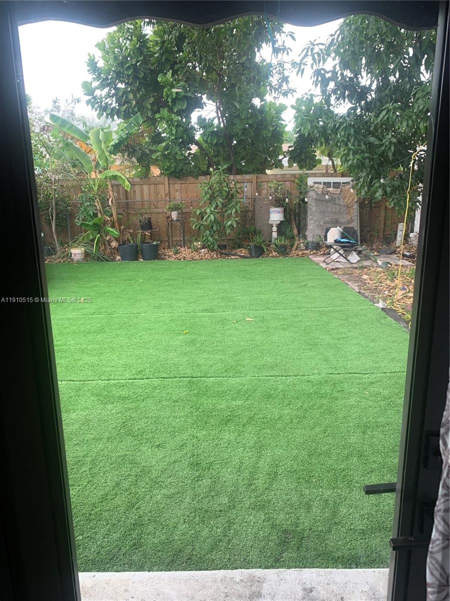 NORTH LAUDERDALE VILLAGE - Residential