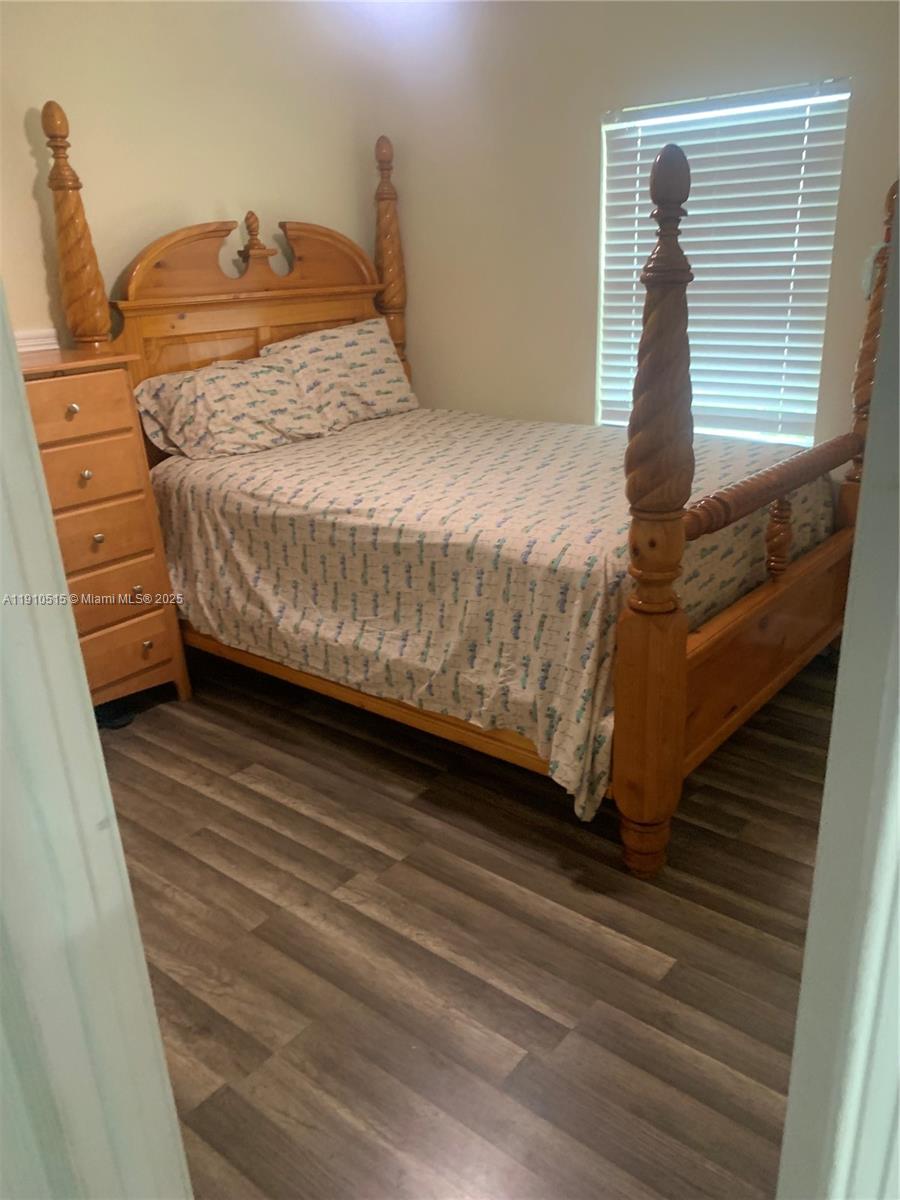 NORTH LAUDERDALE VILLAGE - Residential