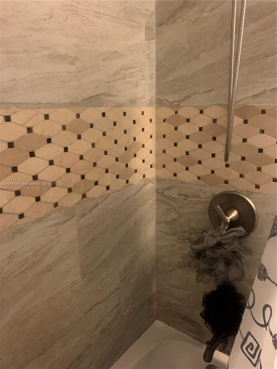 NORTH LAUDERDALE VILLAGE - Residential