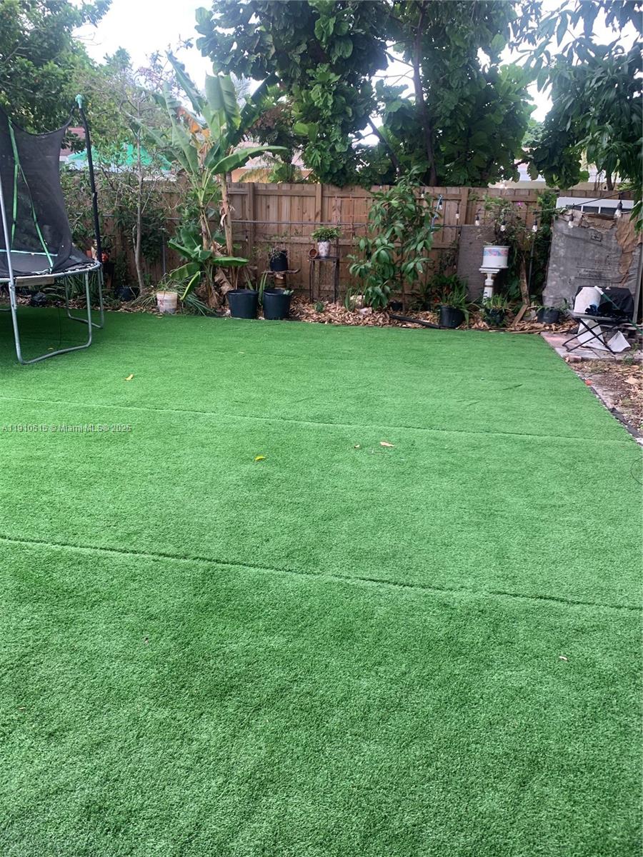 NORTH LAUDERDALE VILLAGE - Residential